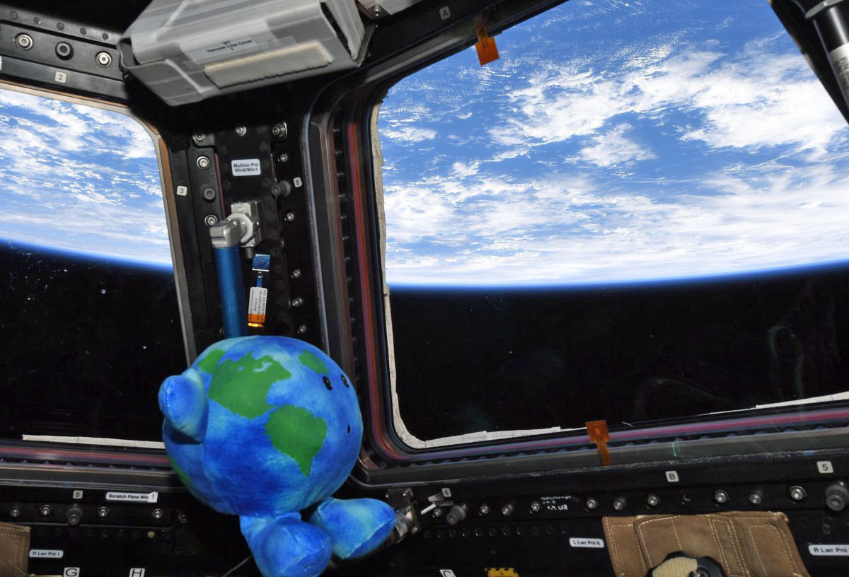Mała Ziemia Celestial Buddies na ISS