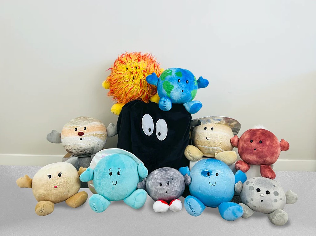 Kolekcja Celestial Buddies — planety pluszowe