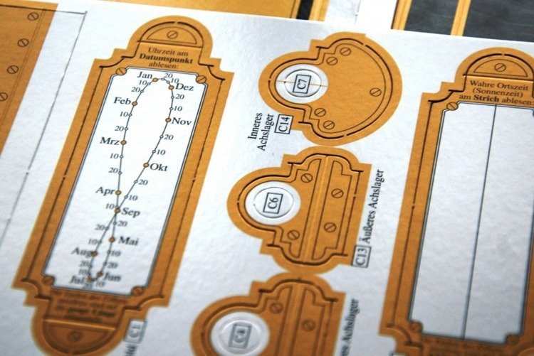 Zegar słoneczny – widok boczny modelu