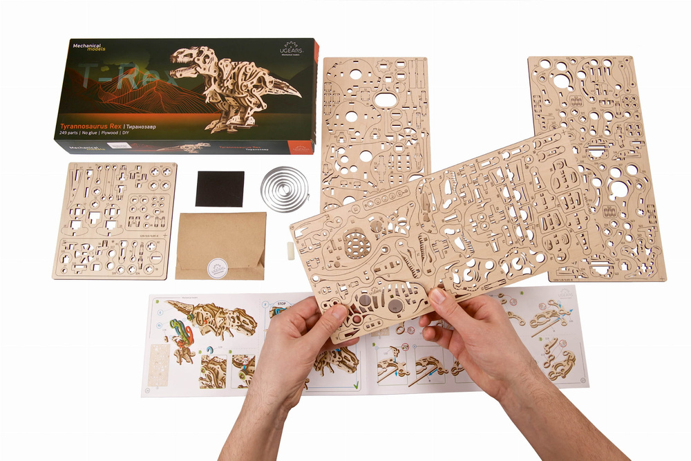 Ugears Tyranozaur Rex – mechanizm i detale konstrukcji